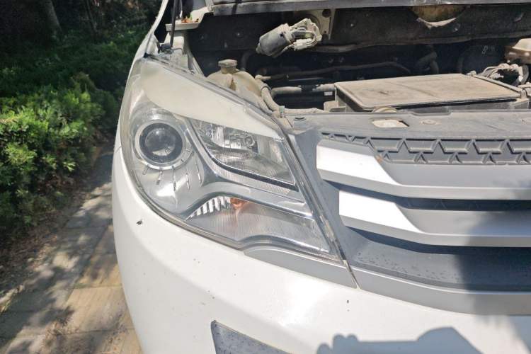 Used Jinbei 750 2015 1.5L Luxury Model Right Front Headlight