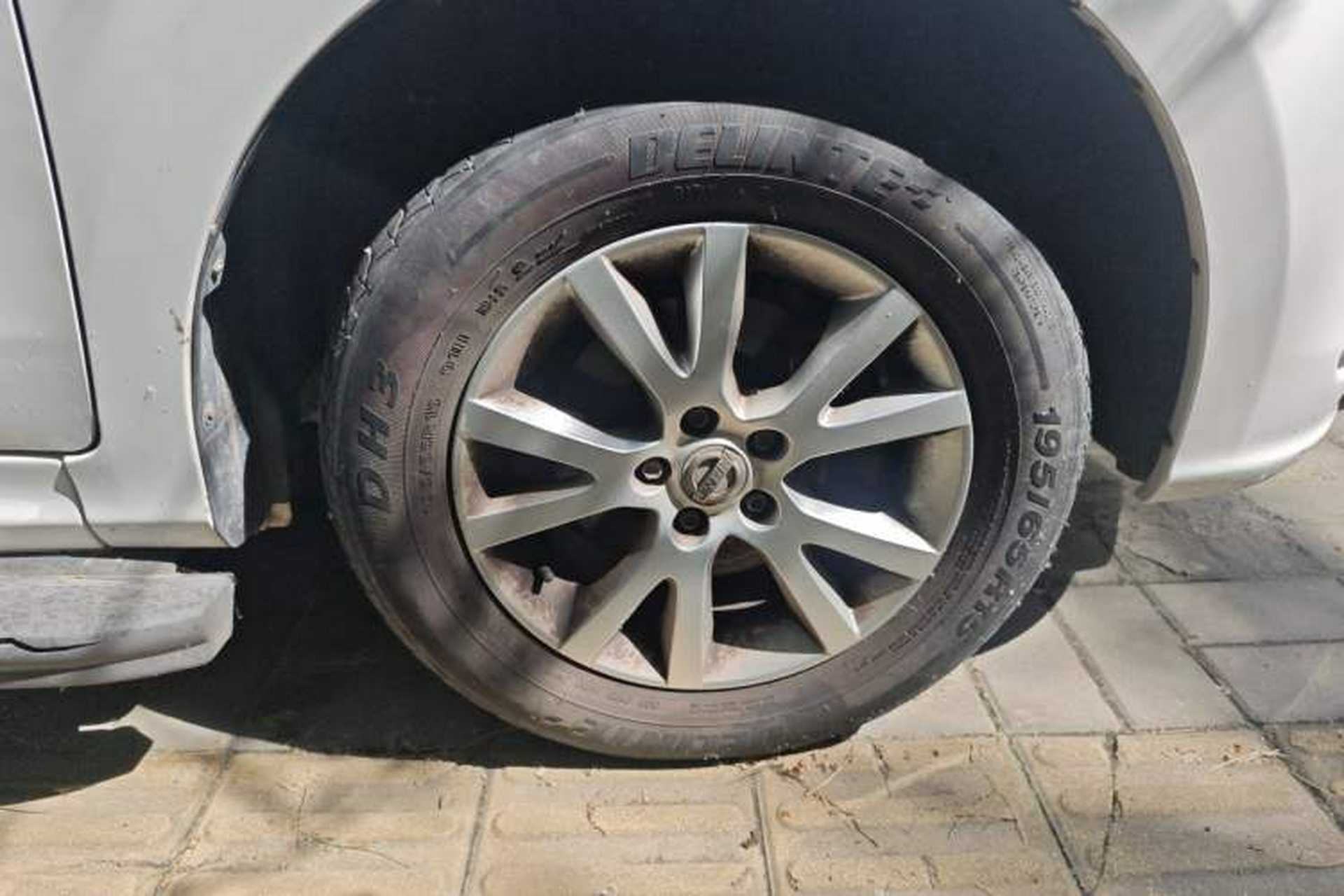 Used Jinbei 750 2015 1.5L Luxury Model Right Front Wheel Hub