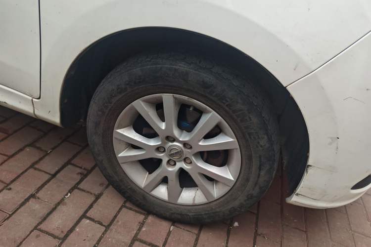 Used Jinbei 750 2015 1.5L Luxury Model Right Front Wheel Hub