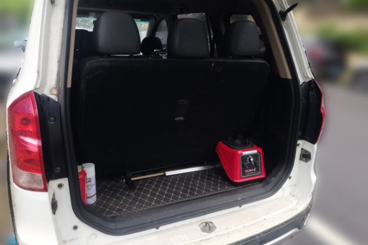 Used Jinbei 750 2015 1.5L Luxury Model Trunk