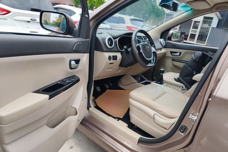 Used Jinbei 750 2016 1.5L Luxury Model Driver Seat