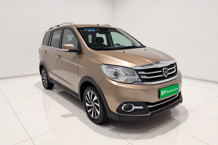 Used Jinbei 750 2016 1.5L e-Drive Version Front Right 45 Deg