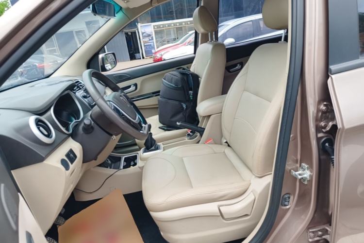 Used Jinbei 750 2016 1.5L Luxury Model Left Front Seat