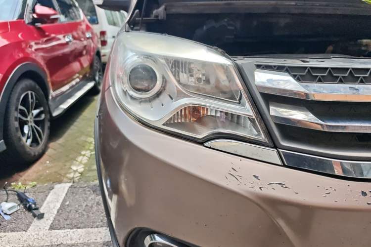Used Jinbei 750 2016 1.5L e-Drive Version Right Front Headlight