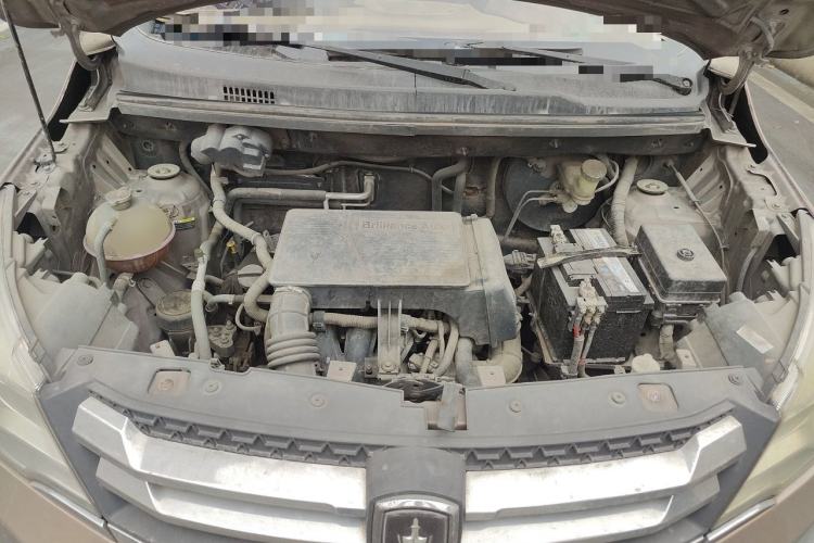 Used Jinbei 750 2016 1.5L Luxury Model Engine Bay