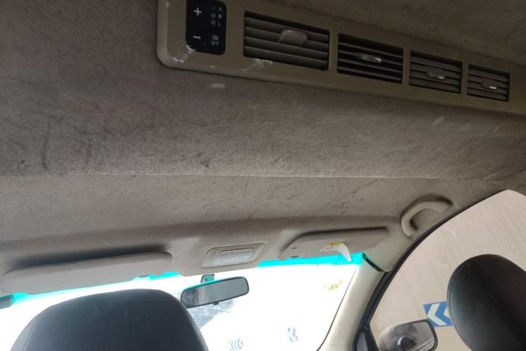 Used Jinbei 750 2016 1.5L Luxury Model Headliner