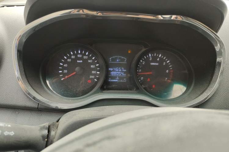 Used Jinbei 750 2016 1.5L Luxury Model Odometer Close Up