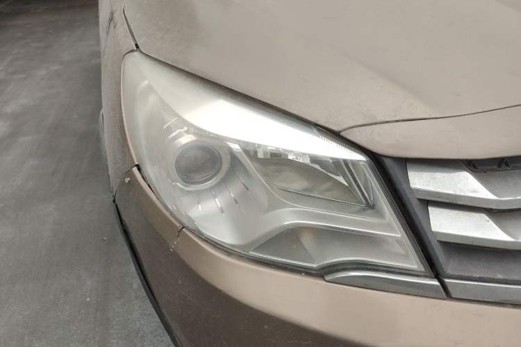 Used Jinbei 750 2016 1.5L Luxury Model Right Front Headlight