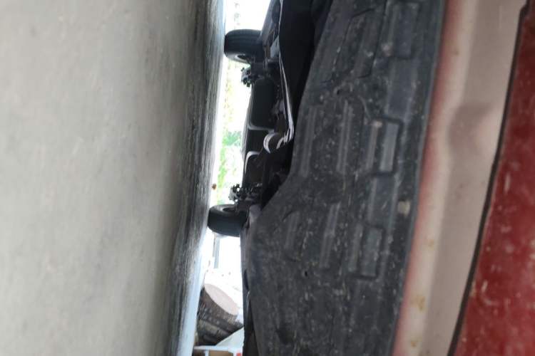 Used Jinbei 750 2016 1.5L Flagship Edition Chassis Front