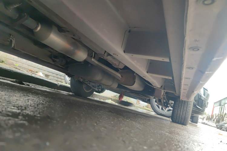 Used Jinbei 750 2016 1.5L Flagship Edition Chassis Front Left
