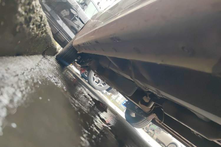 Used Jinbei 750 2016 1.5L Flagship Edition Chassis Front Right