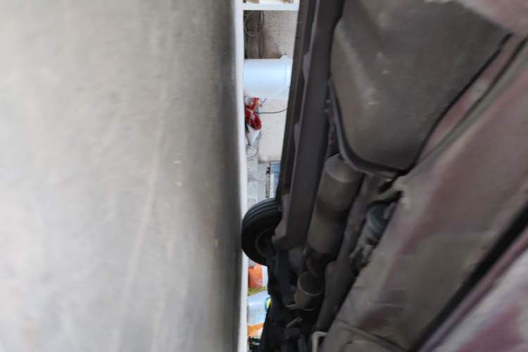 Used Jinbei 750 2016 1.5L Flagship Edition Chassis Rear Right