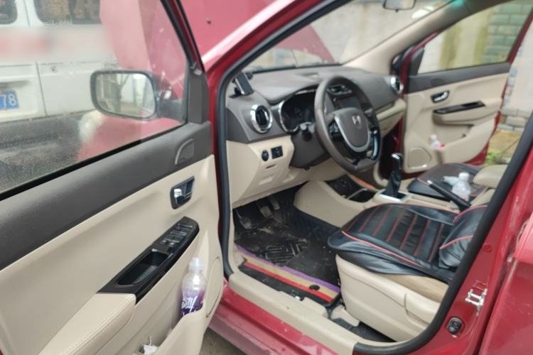 Used Jinbei 750 2016 1.5L Flagship Edition Driver Seat