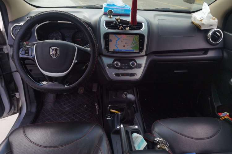 Used Jinbei 750 2016 1.5L Flagship Edition Center Console