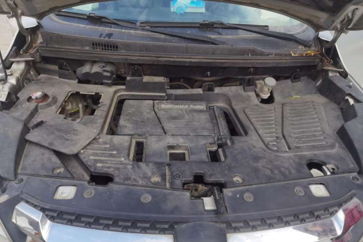 Used Jinbei 750 2016 1.5L Flagship Edition Engine Bay