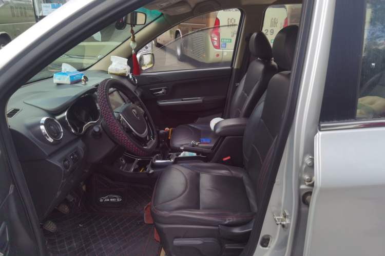 Used Jinbei 750 2016 1.5L Flagship Edition Left Front Seat