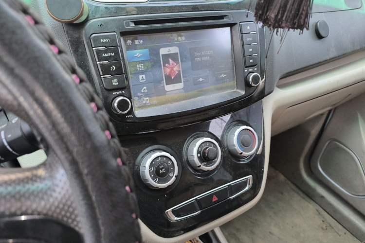 Used Jinbei 750 2016 1.5L Luxury Model Audio And AC Panel