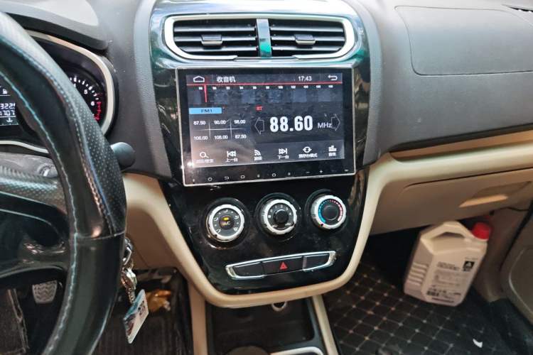 Used Jinbei 750 2016 1.5L Luxury Model Audio And AC Panel
