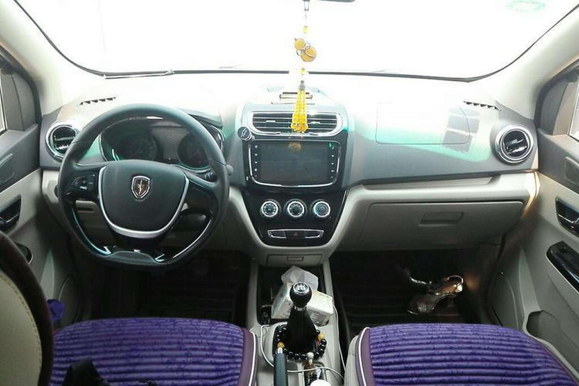 Used Jinbei 750 2016 1.5L Flagship Edition Center Console