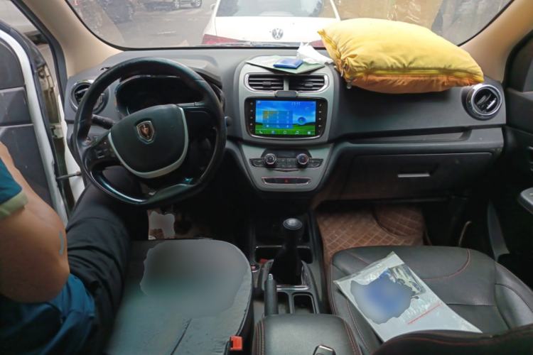 Used Jinbei 750 2016 1.5L e-Drive Version Center Console