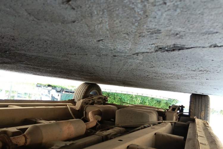 Used Jinbei 750 2016 1.5L Luxury Model Chassis Front Right
