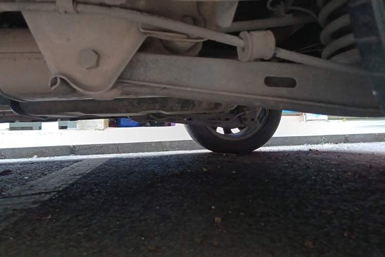 Used Jinbei 750 2016 1.5L e-Drive Version Chassis Rear Left