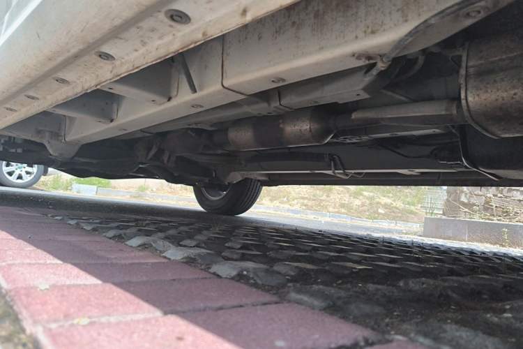 Used Jinbei 750 2016 1.5L Luxury Model Chassis Rear Left