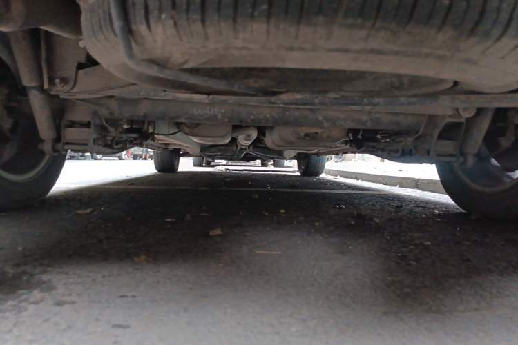 Used Jinbei 750 2016 1.5L e-Drive Version Chassis Rear