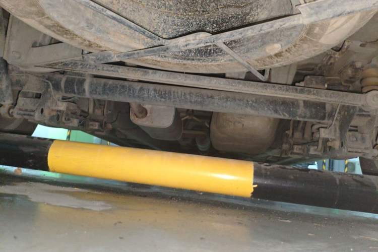 Used Jinbei 750 2016 1.5L Luxury Model Chassis Rear