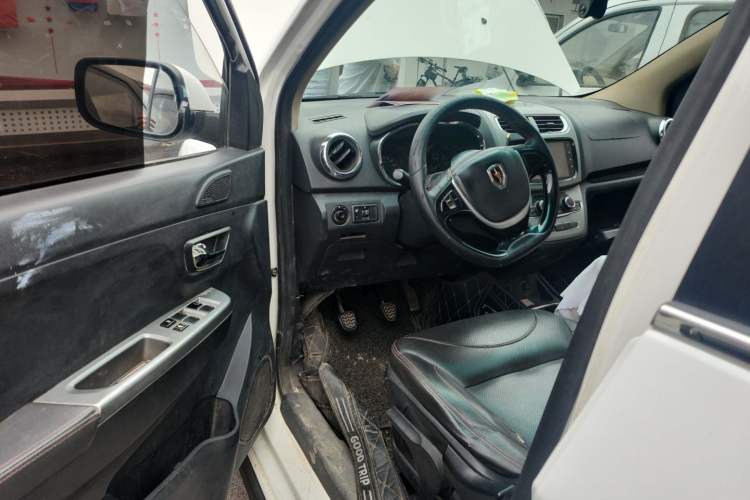 Used Jinbei 750 2016 1.5L e-Drive Version Driver Seat