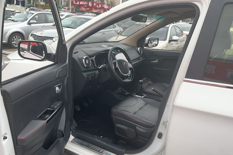 Used Jinbei 750 2016 1.5L Luxury Model Driver Seat