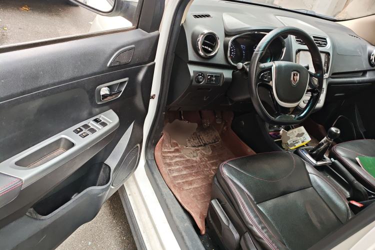 Used Jinbei 750 2016 1.5L e-Drive Version Driver Seat