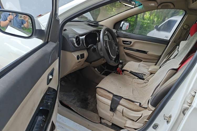 Used Jinbei 750 2016 1.5L Flagship Edition Driver Seat