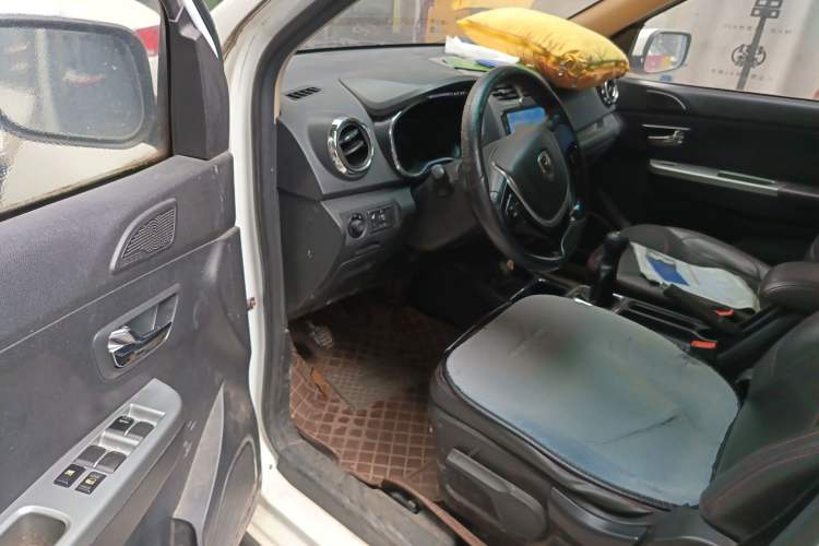 Used Jinbei 750 2016 1.5L e-Drive Version Driver Seat