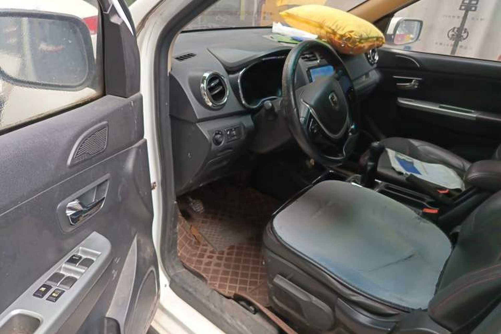 Used Jinbei 750 2016 1.5L e-Drive Version Driver Seat
