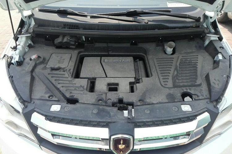 Used Jinbei 750 2016 1.5L Flagship Edition Engine Bay