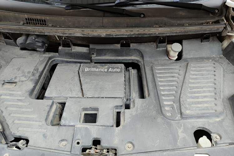 Used Jinbei 750 2016 1.5L e-Drive Version Engine Bay