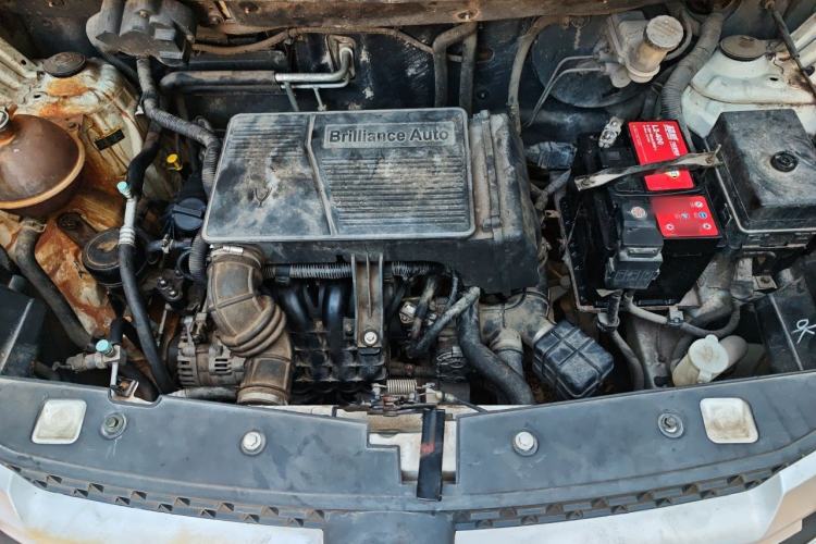 Used Jinbei 750 2016 1.5L Luxury Model Engine Bay