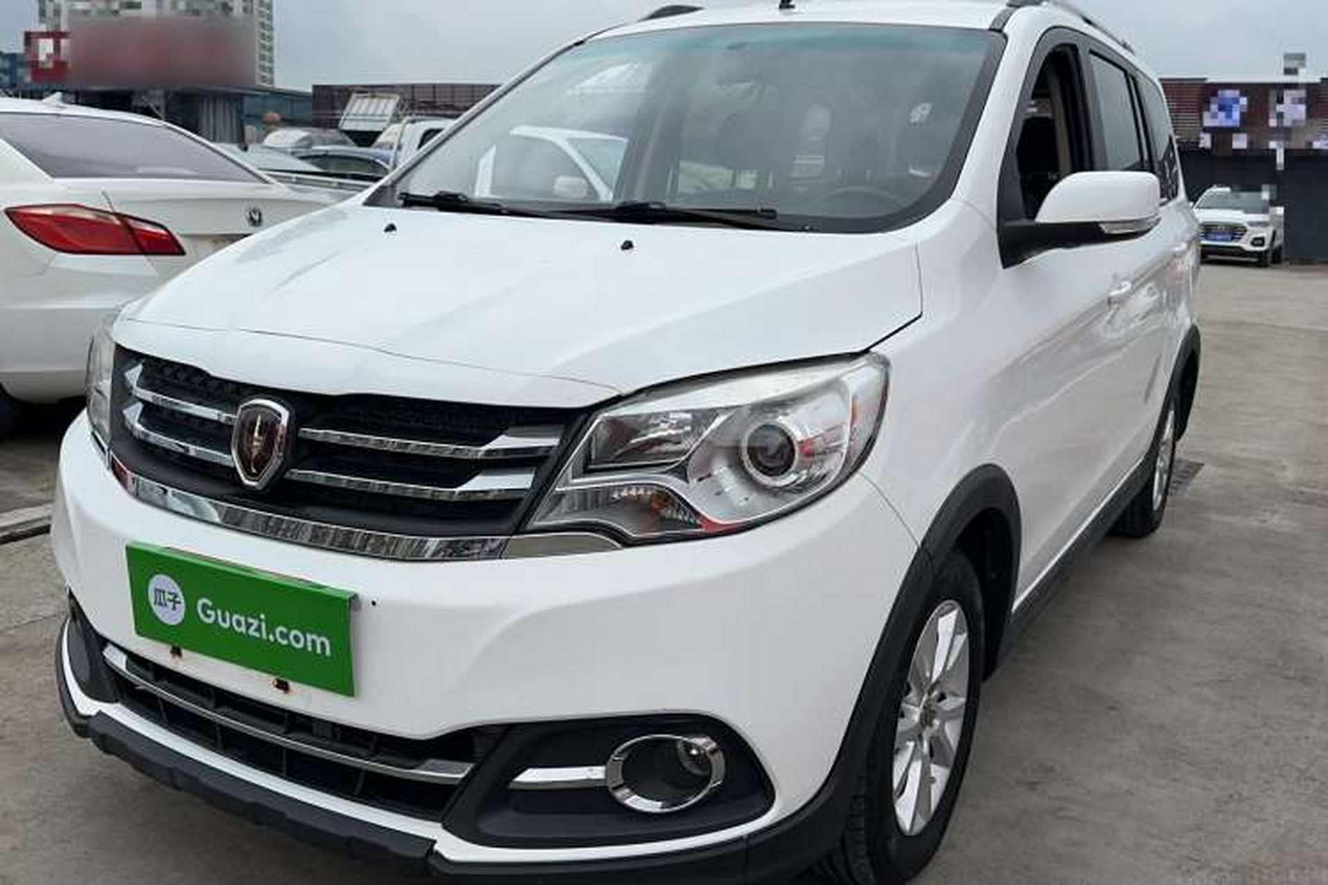 Used Jinbei 750 2016 1.5L Luxury Model Front Left 45 Deg