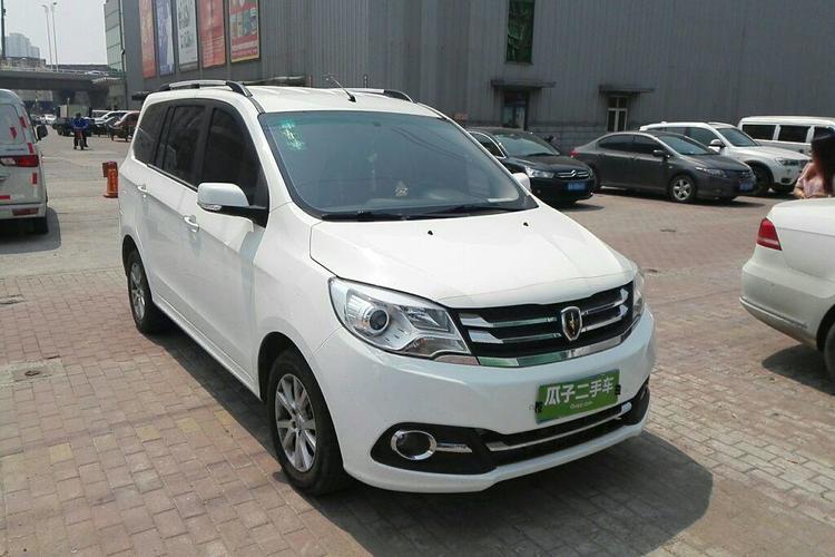 Used Jinbei 750 2016 1.5L Flagship Edition Front Right 45 Deg