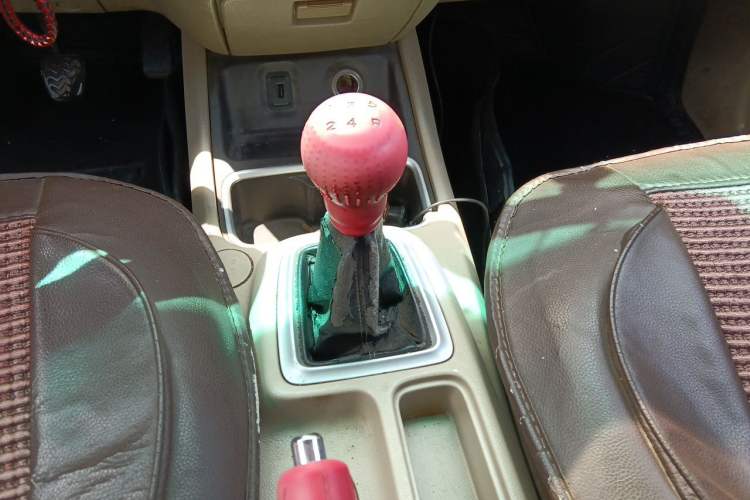 Used Jinbei 750 2016 1.5L Luxury Model Gear Lever