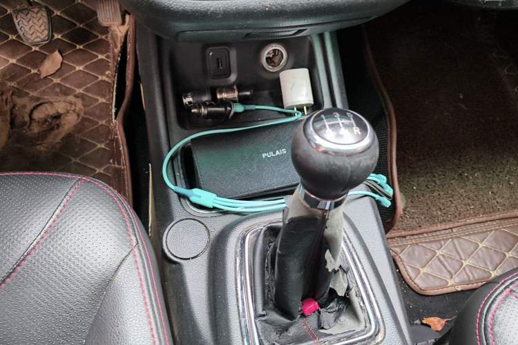 Used Jinbei 750 2016 1.5L e-Drive Version Gear Lever