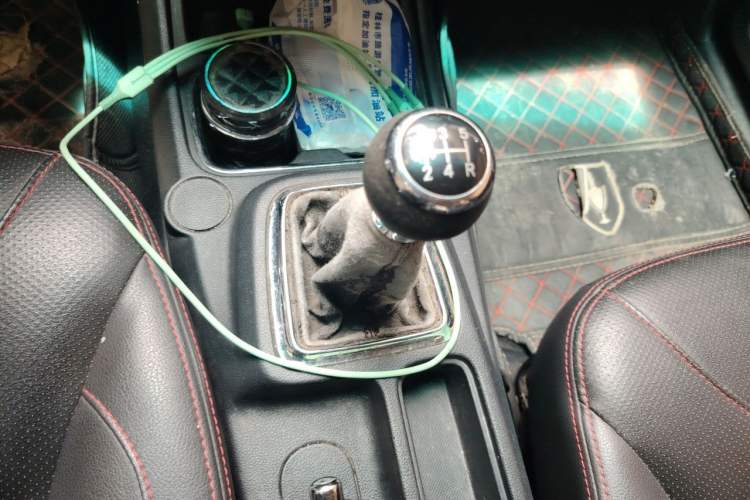 Used Jinbei 750 2016 1.5L Luxury Model Gear Lever