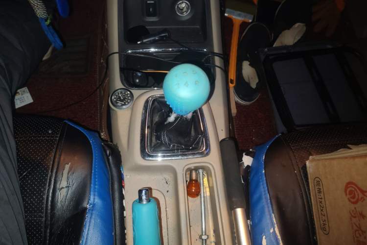 Used Jinbei 750 2016 1.5L Flagship Edition Gear Lever