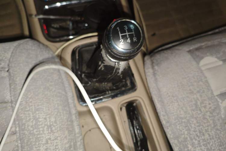 Used Jinbei 750 2016 1.5L Luxury Model Gear Lever