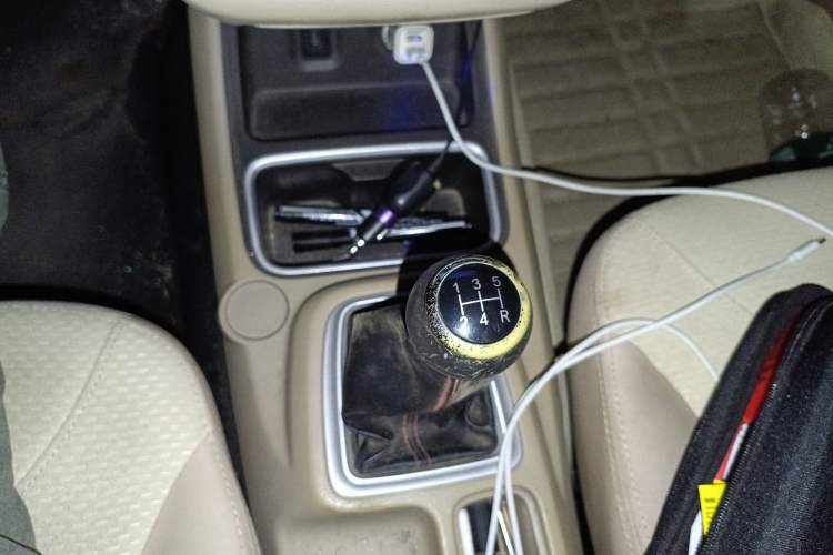 Used Jinbei 750 2016 1.5L Luxury Model Gear Lever