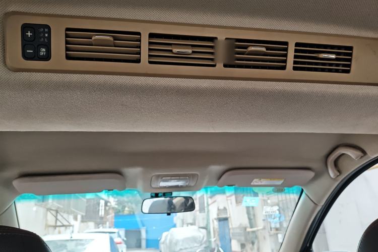 Used Jinbei 750 2016 1.5L e-Drive Version Headliner