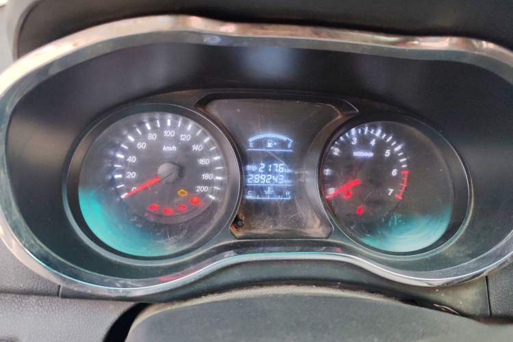 Used Jinbei 750 2016 1.5L e-Drive Version Instrument Cluster