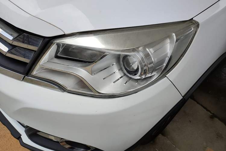 Used Jinbei 750 2016 1.5L e-Drive Version Left Front Headlight