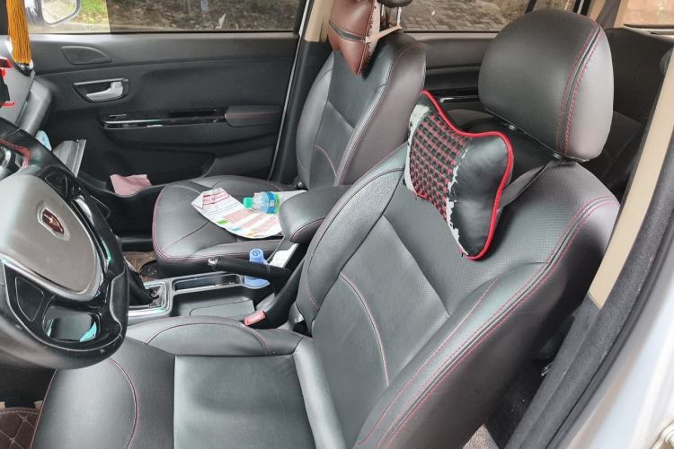 Used Jinbei 750 2016 1.5L e-Drive Version Left Front Seat